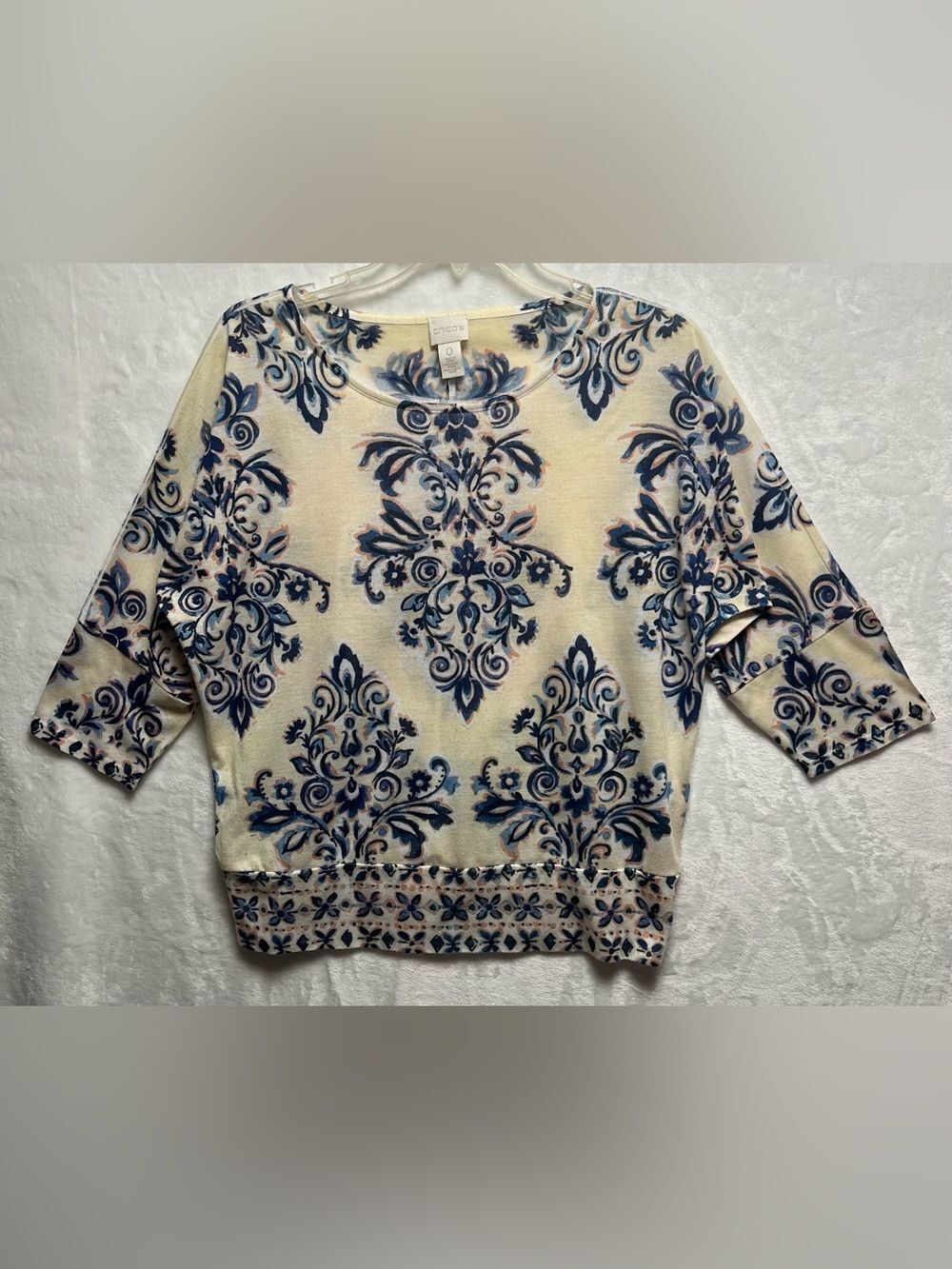 Chico's Blouse Womens Size S Blue Damask Print 3/4 Sleeve Knit Top